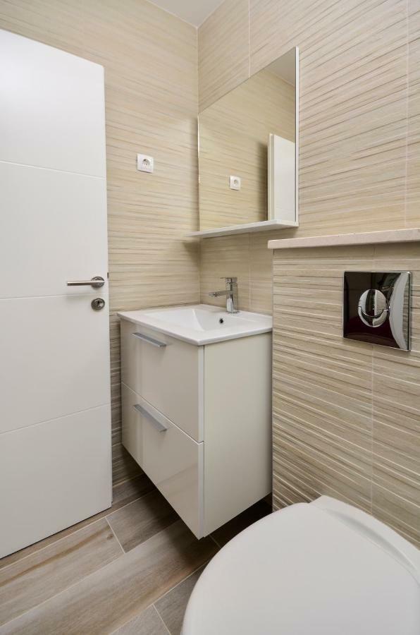 Apartments Vekic Makarska Buitenkant foto