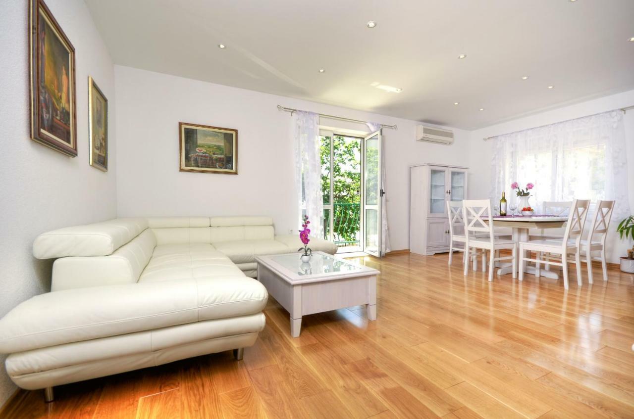 Apartments Vekic Makarska Buitenkant foto