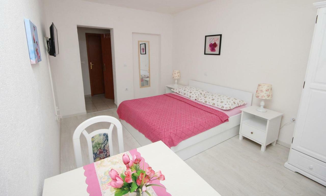 Apartments Vekic Makarska Buitenkant foto