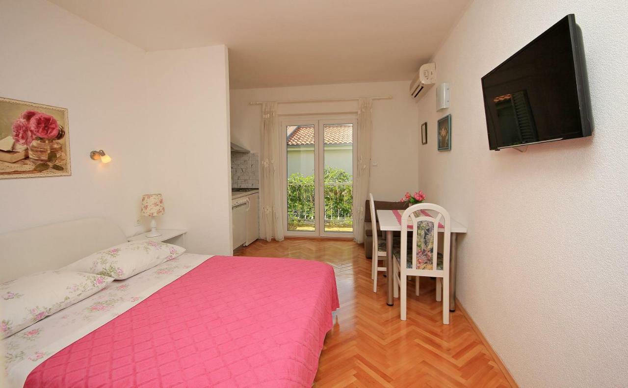 Apartments Vekic Makarska Buitenkant foto